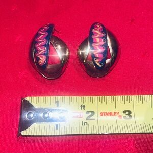 Vintage Edgar Berébi pink and purple enamel earrings in a gold ton